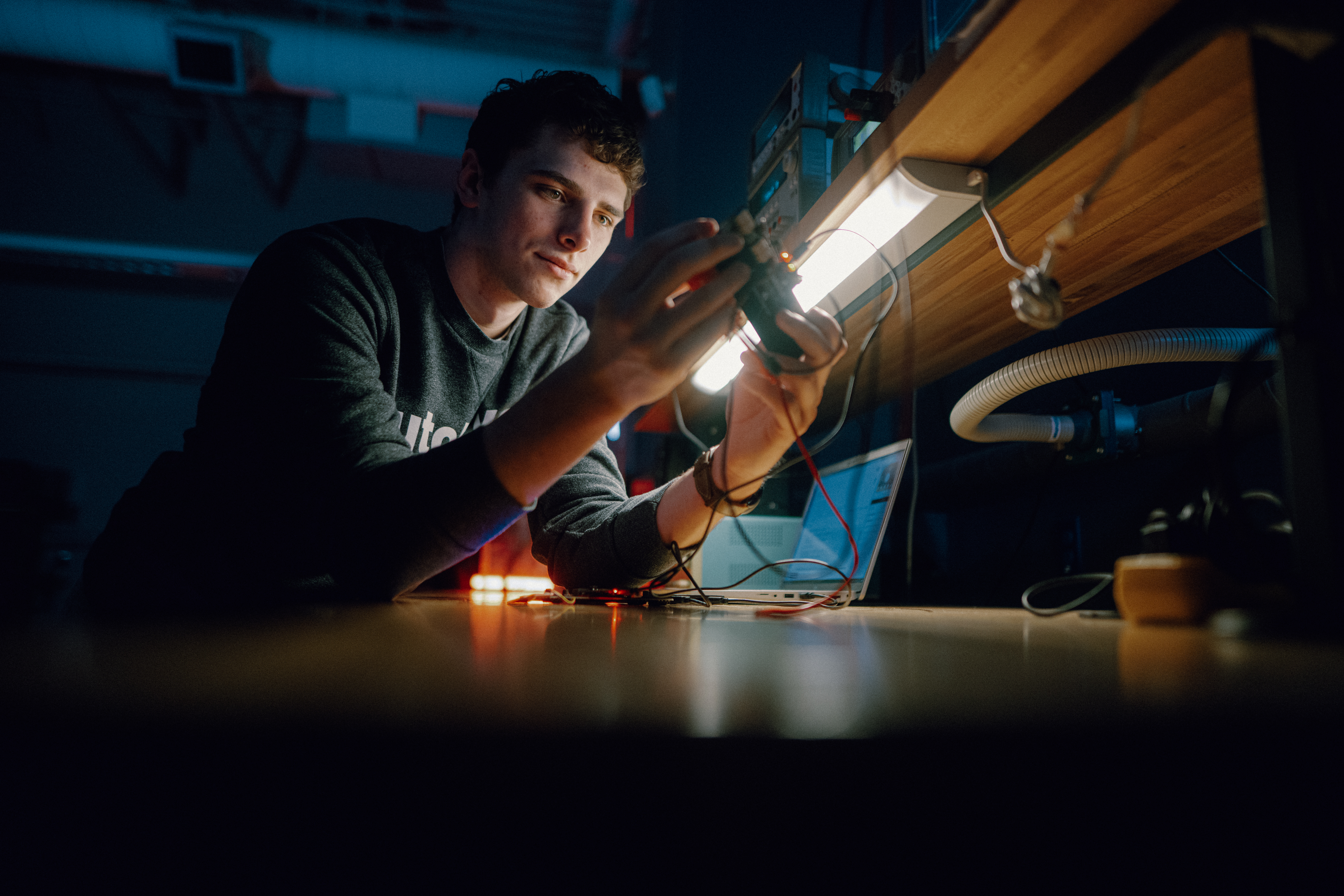 student working in design cicuit lab