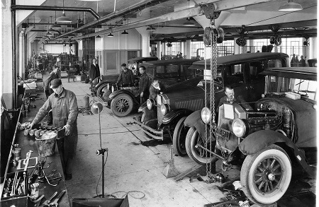 The GMI Auto Lab in 1927.
